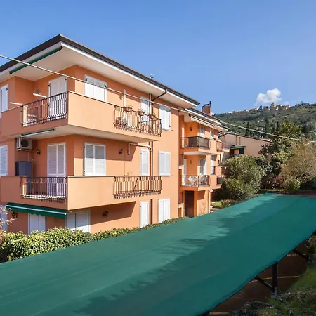 Il Faro Torri del Benaco