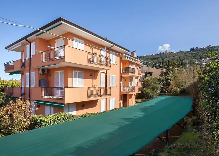 Il Faro Torri Del Benaco